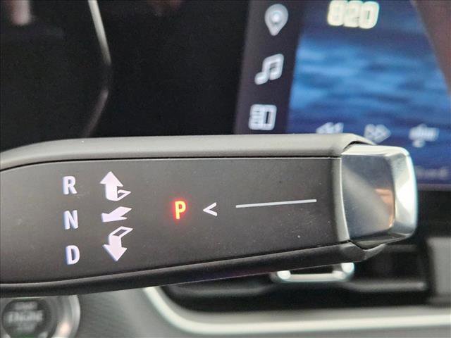 Used 2025 Chevrolet Equinox LT w/ Convenience Package II image 13