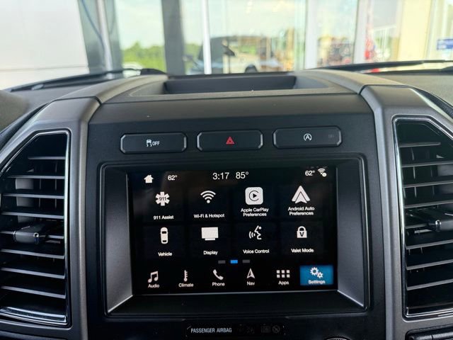 Used 2018 Ford Expedition XLT w/ Equipment Group 202A RWD image 29