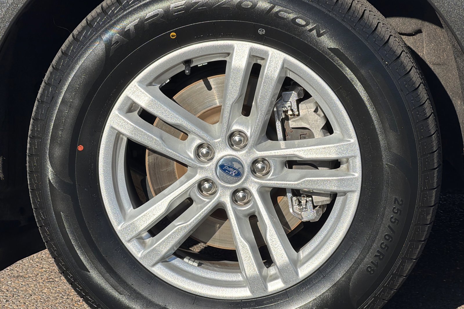 Used 2024 Ford Explorer XLT w/ Equipment Group 202A image 27