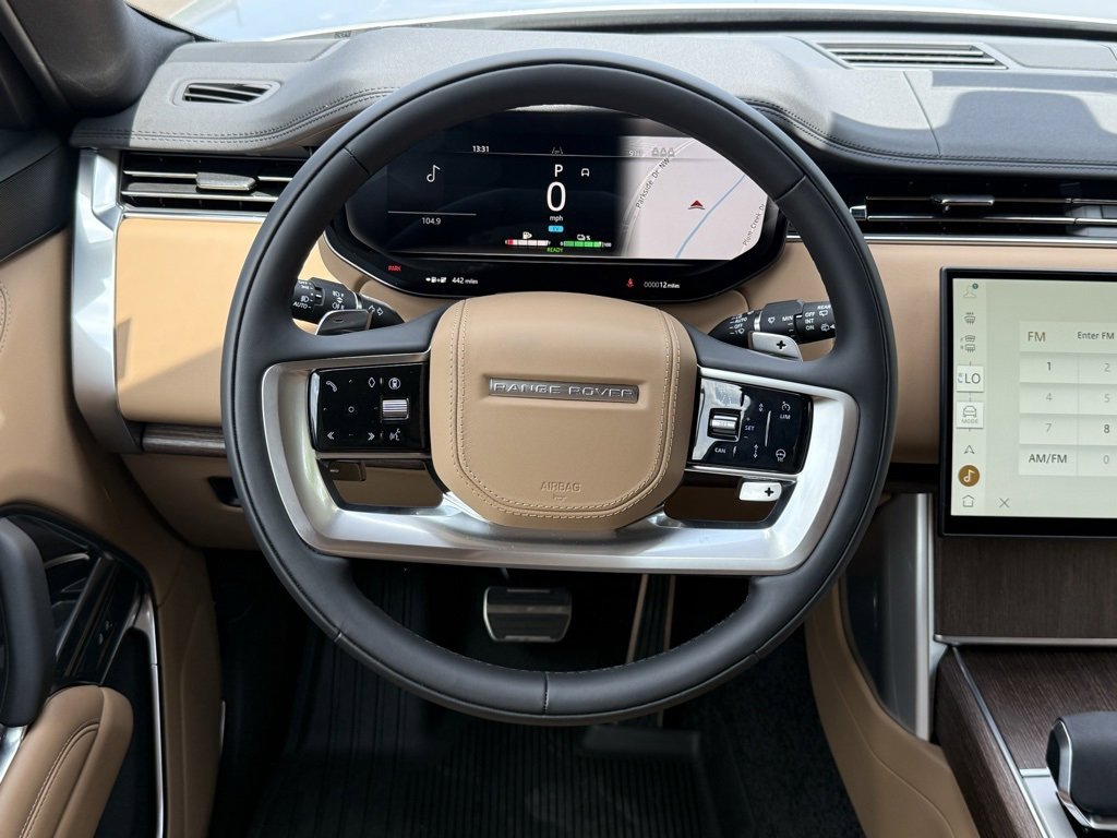 New 2025 Land Rover Range Rover SE image 18