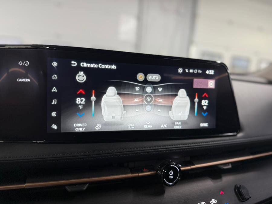 Used 2023 Nissan Ariya FWD image 20