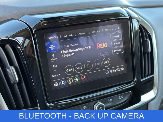 Used 2020 Chevrolet Traverse LT w/ Driver Confidence II Package image 3