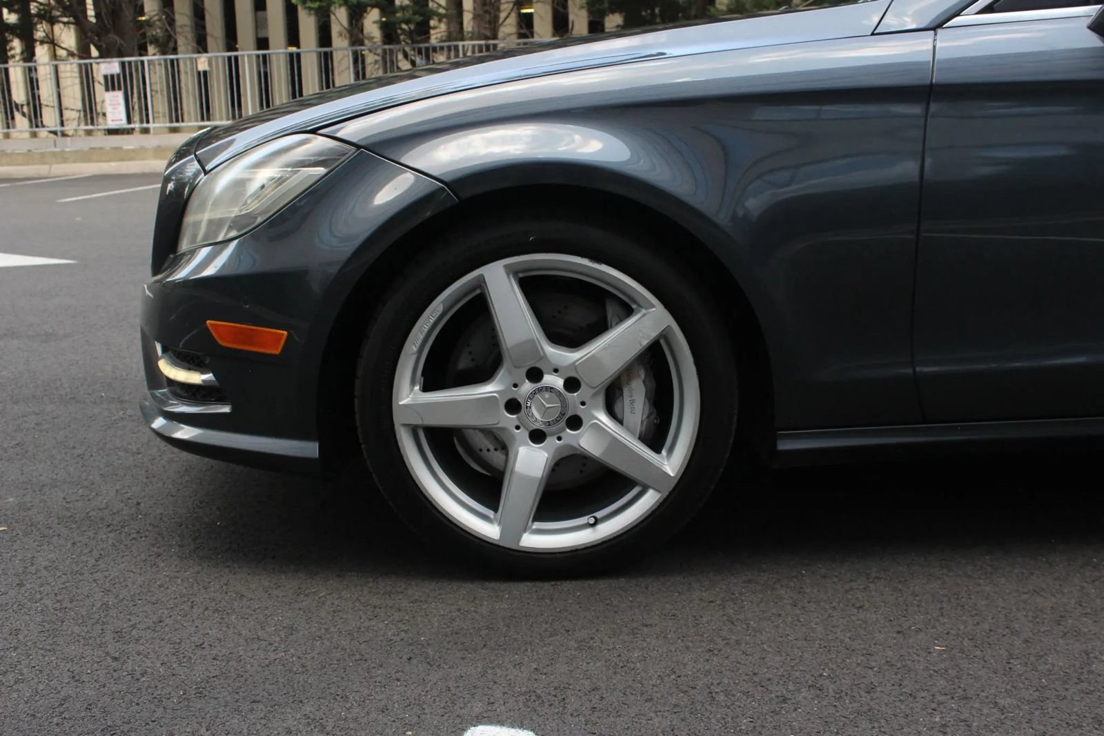 Used 2013 Mercedes-Benz CLS 550 w/ Premium I Pkg image 11
