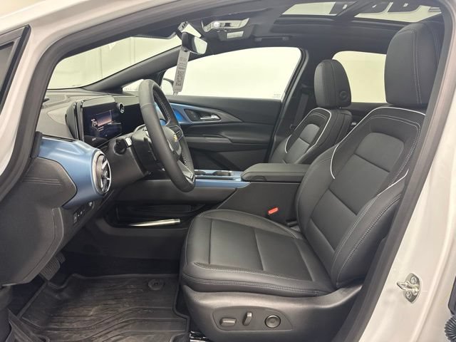 New 2026 Chevrolet Equinox EV LT w/ Convenience Package II FWD image 23