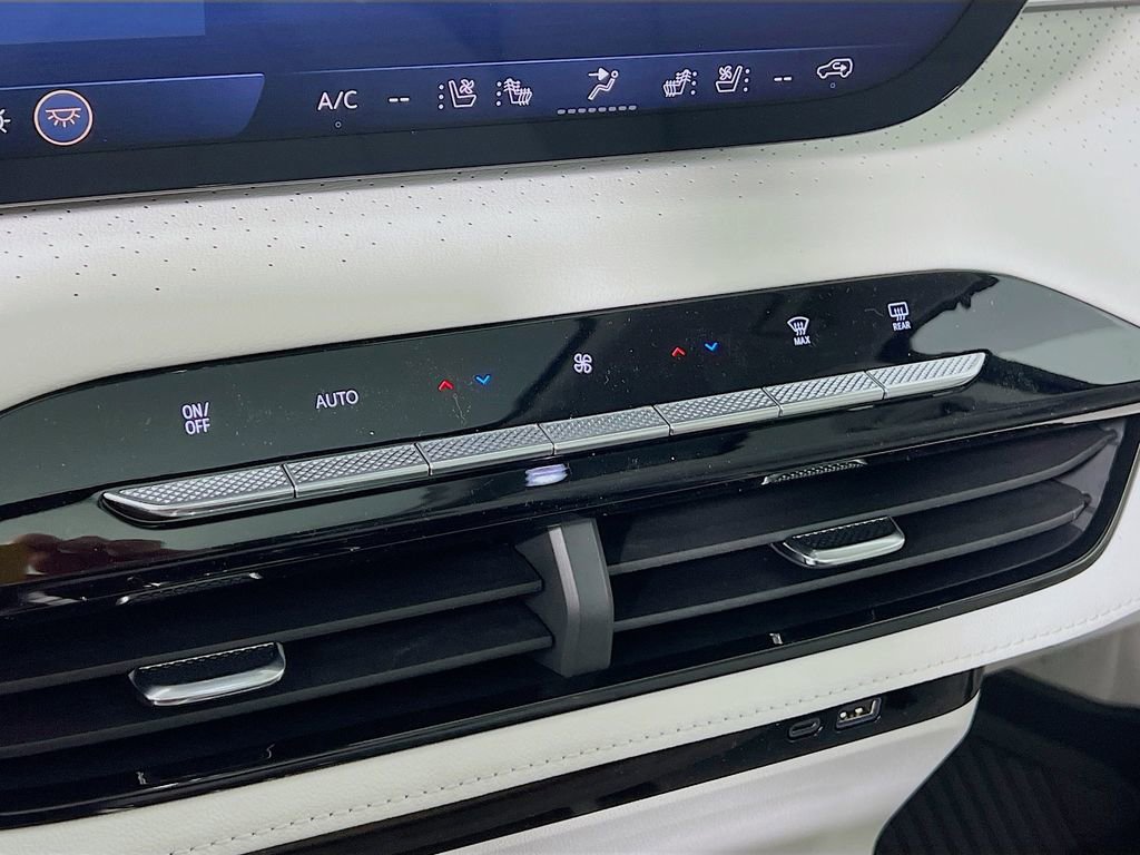 New 2026 Buick Enclave Avenir w/ Super Cruise Package image 14