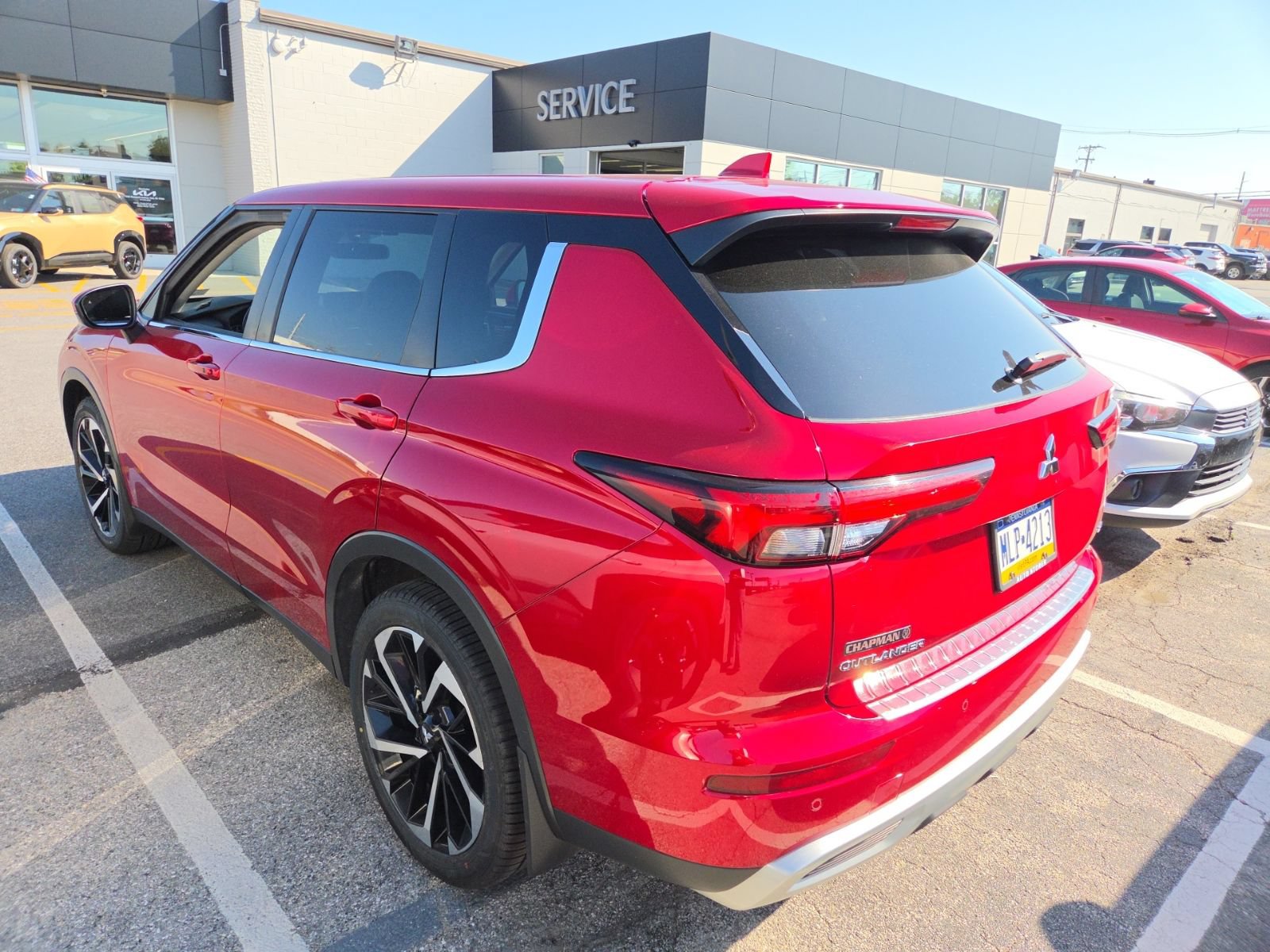 Used 2022 Mitsubishi Outlander SE AWD/4WD image 6