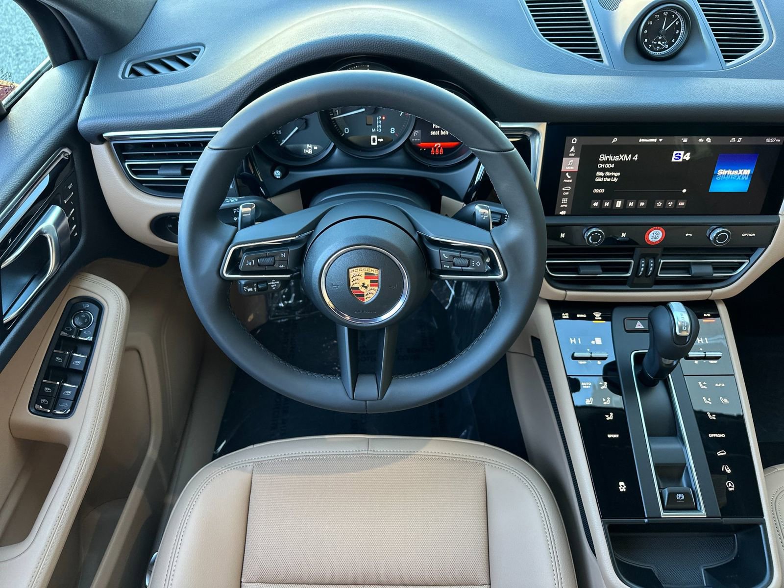 New 2026 Porsche Macan image 16