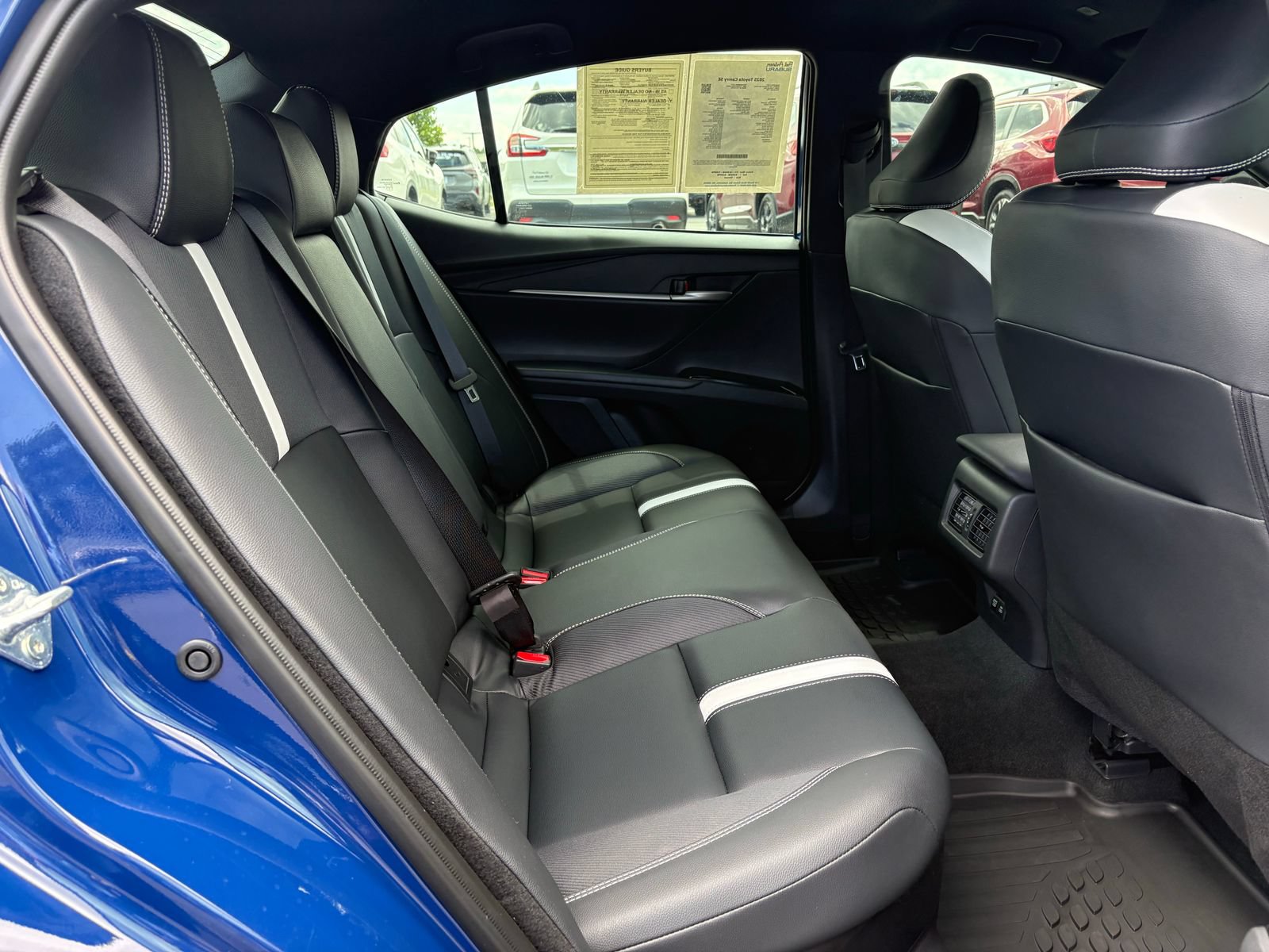 Used 2025 Toyota Camry SE FWD image 29