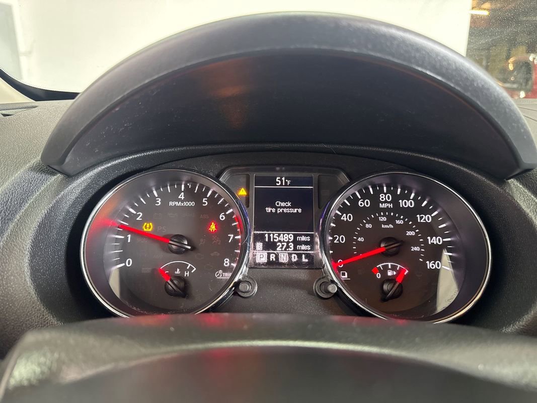 Used 2013 Nissan Rogue SV w/ Premium Pkg image 14