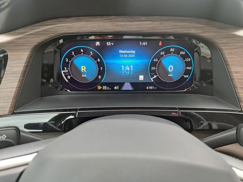 Used 2025 Volkswagen Atlas SEL image 12