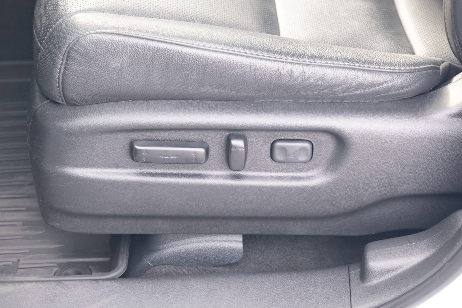 Used 2022 Honda Pilot Touring image 12