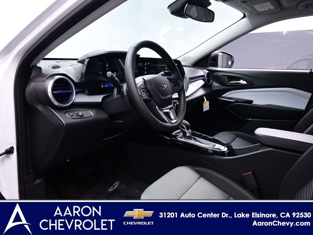 New 2026 Chevrolet Trax LT w/ Driver Confidence Package FWD image 7