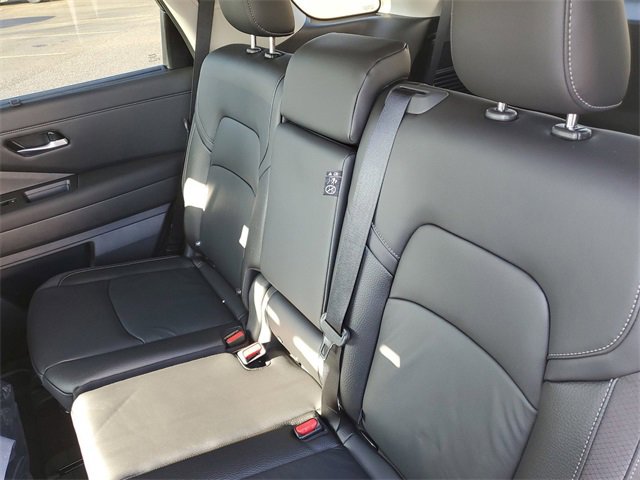 New 2025 Nissan Pathfinder SL image 26