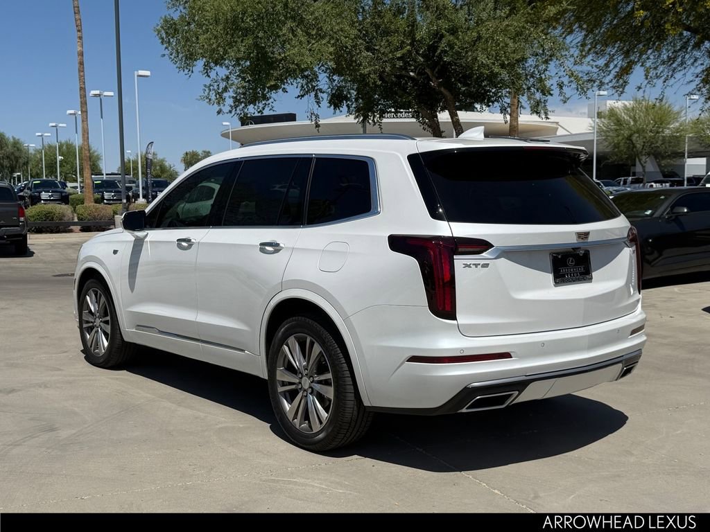 Used 2021 Cadillac XT6 Premium Luxury FWD image 4