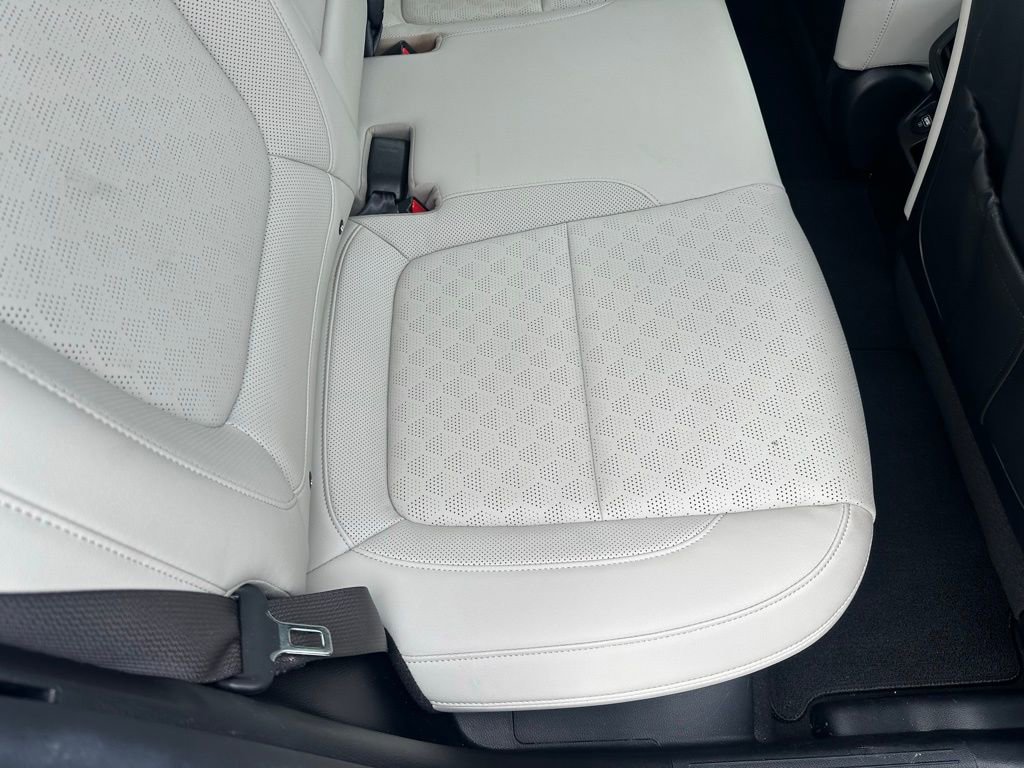 Used 2023 Kia Seltos EX image 19