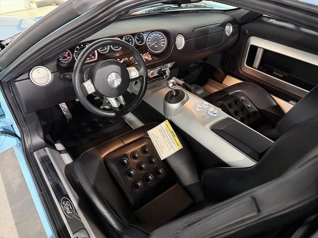 Used 2006 Ford GT RWD image 34