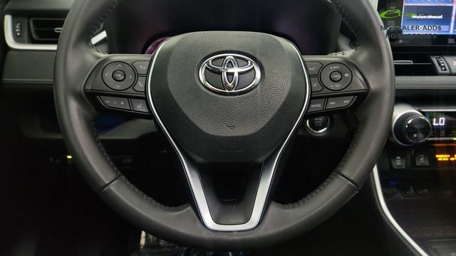 Used 2019 Toyota RAV4 Limited FWD image 41