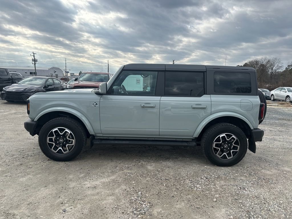 Used 2024 Ford Bronco Outer Banks image 2