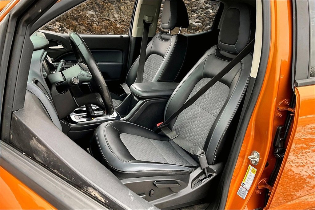 Used 2017 Chevrolet Colorado Z71 image 24