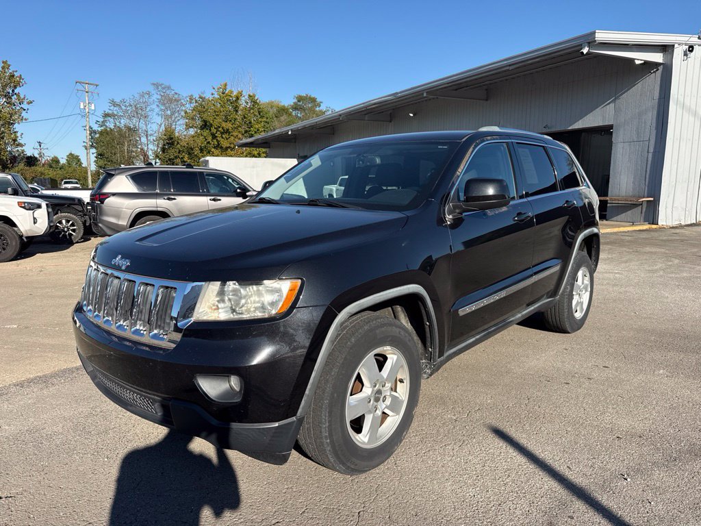 Used 2012 Jeep Grand Cherokee Laredo w/ Laredo E Group AWD/4WD image 1