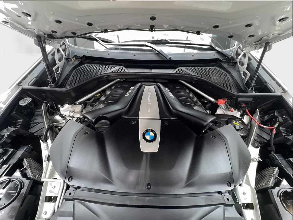 Used 2016 BMW X5 xDrive50i AWD/4WD image 17