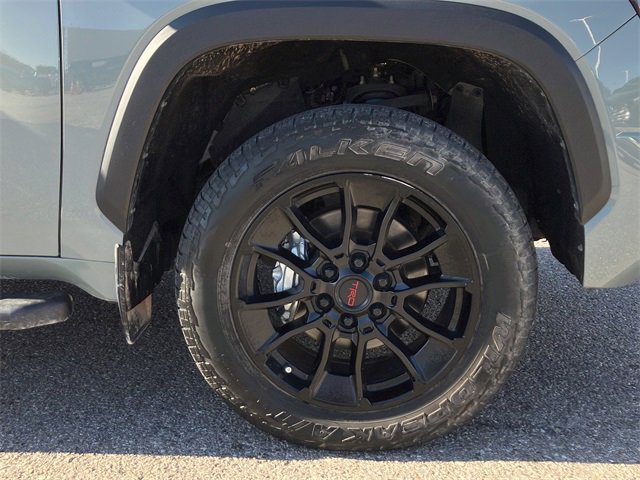 Used 2023 Toyota Tundra Limited image 9