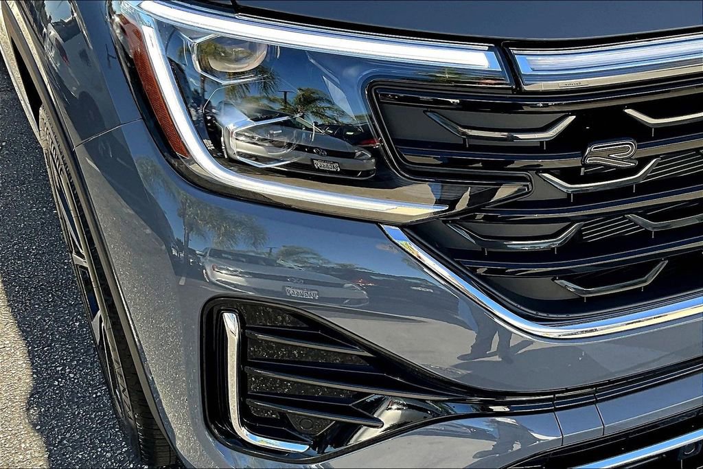 New 2026 Volkswagen Atlas Cross Sport SEL Premium R-Line AWD/4WD image 31