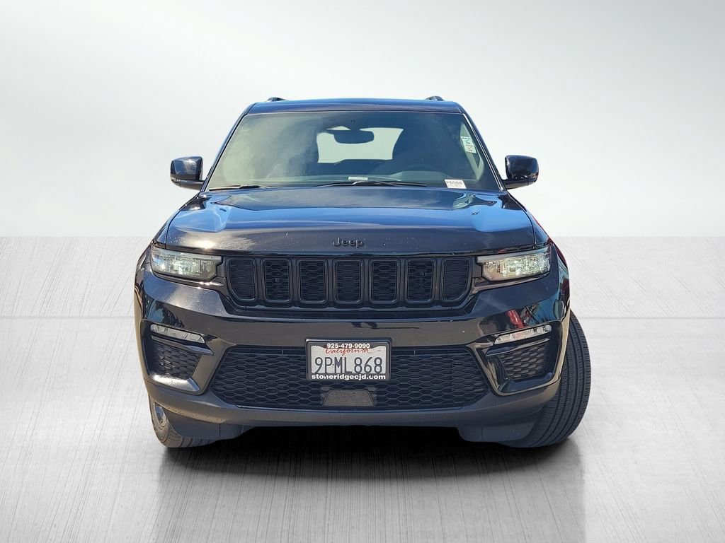 Used 2024 Jeep Grand Cherokee Limited w/ Black Appearance Package AWD/4WD image 2