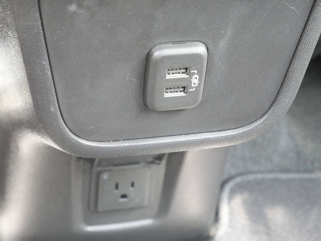 Used 2024 GMC Terrain SLT AWD/4WD image 34