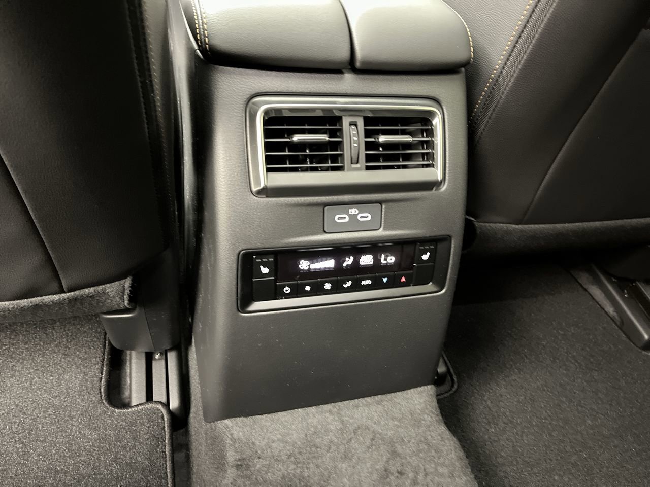 New 2026 MAZDA CX-90 Plug-In Hybrid w/ Preferred AWD/4WD image 12