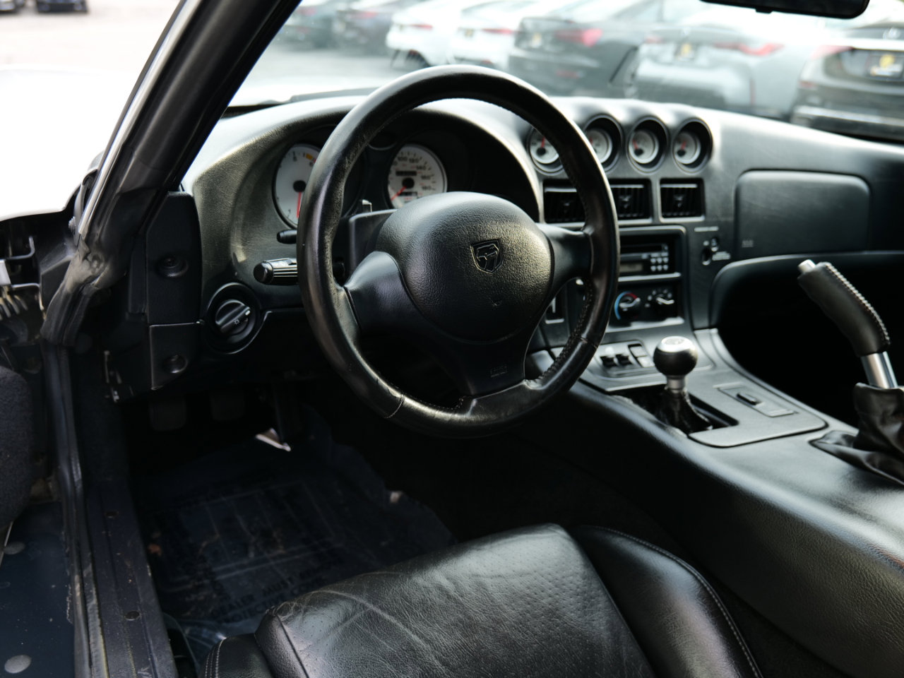 Used 1999 Dodge Viper GTS image 15