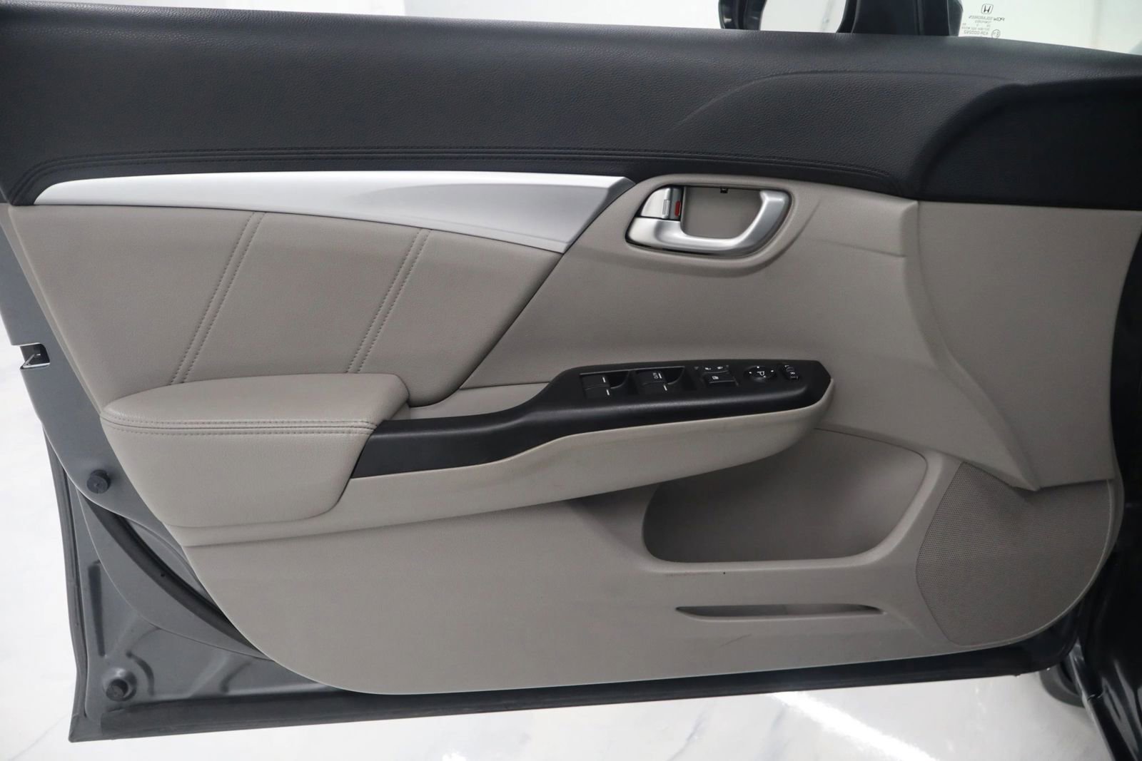 Used 2013 Honda Civic EX-L image 10