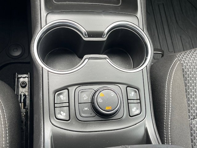 Used 2022 GMC Terrain SLE w/ Driver Convenience Package image 16