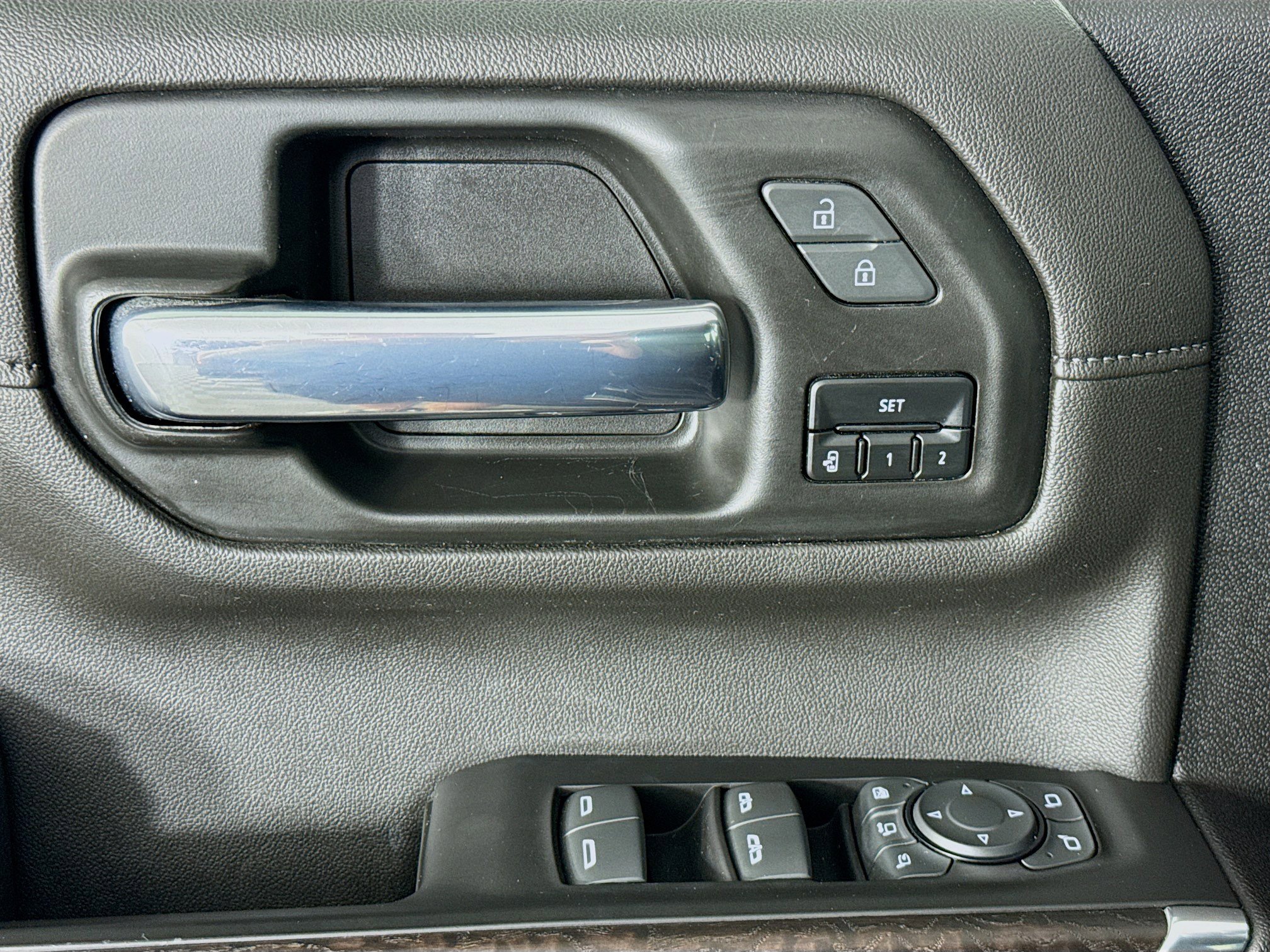 Used 2023 GMC Sierra 3500 Denali w/ Denali Ultimate Package image 22