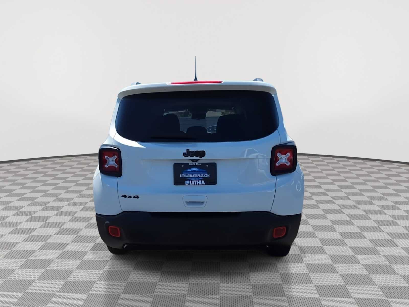 Used 2020 Jeep Renegade Altitude AWD/4WD image 7