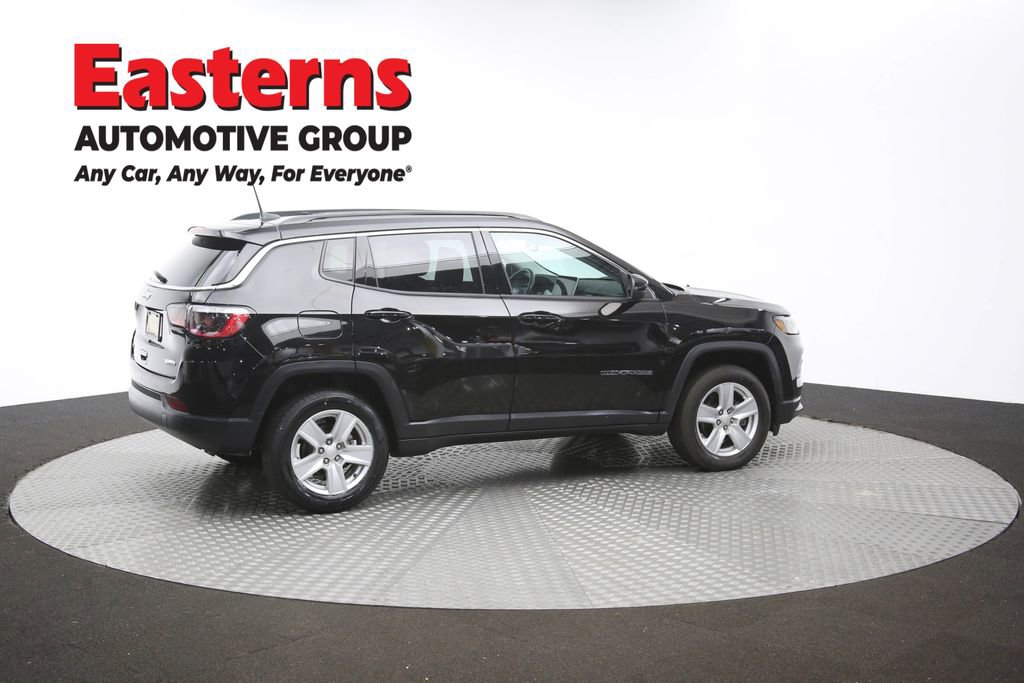 Used 2022 Jeep Compass Latitude w/ Convenience Group AWD/4WD image 43