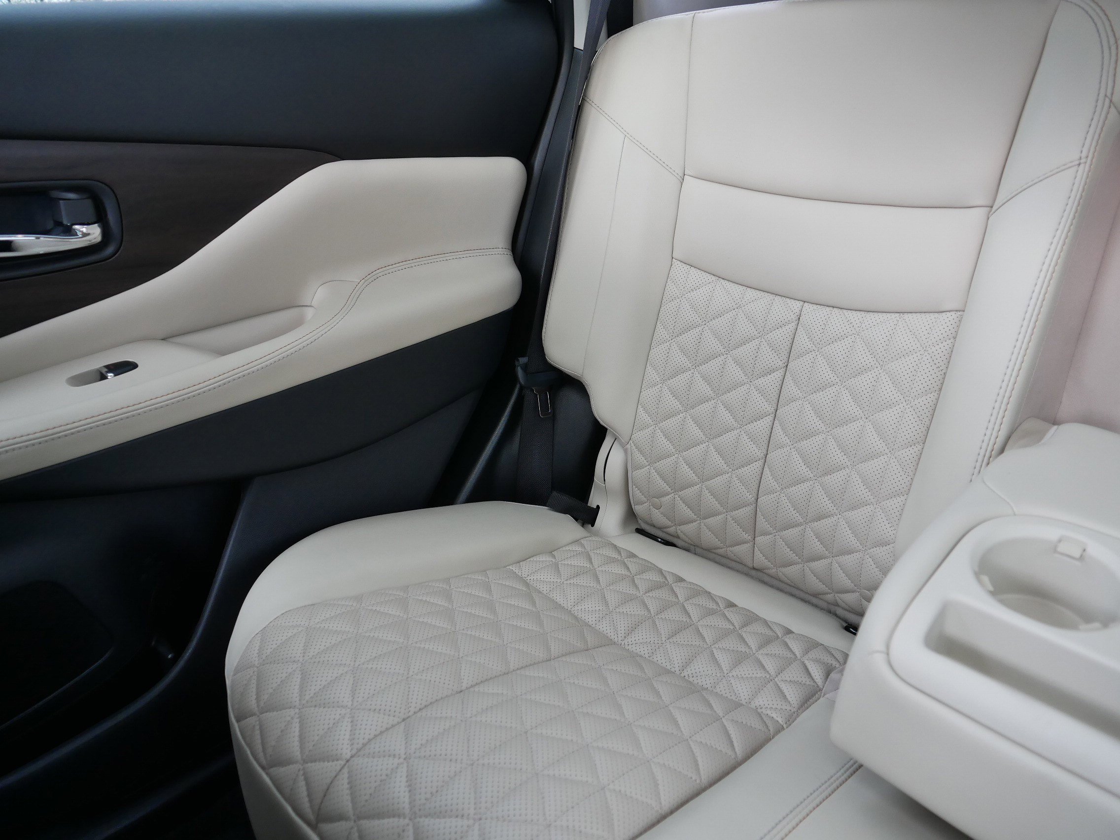 Certified 2024 Nissan Murano Platinum w/ Cargo Package image 12