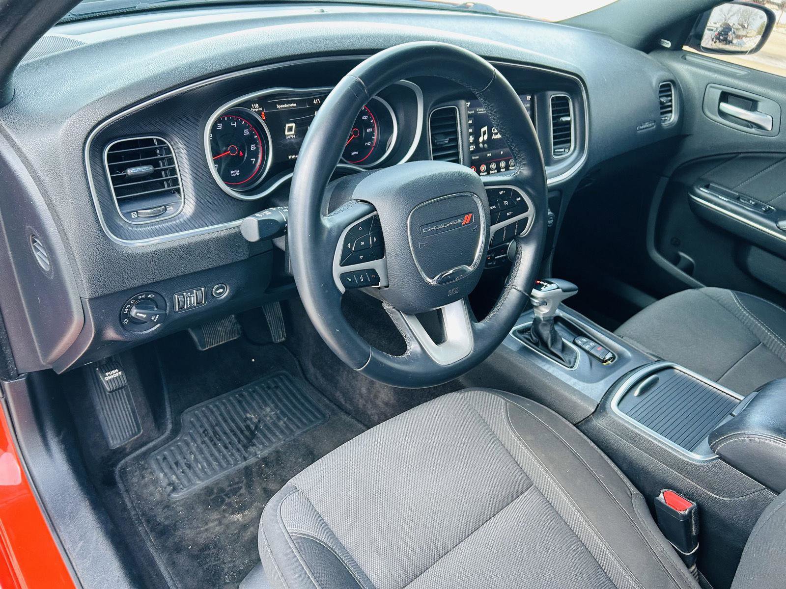 Used 2018 Dodge Charger SXT Plus image 9