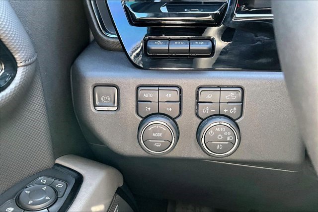 Certified 2023 Chevrolet Silverado 1500 ZR2 w/ Technology Package image 21