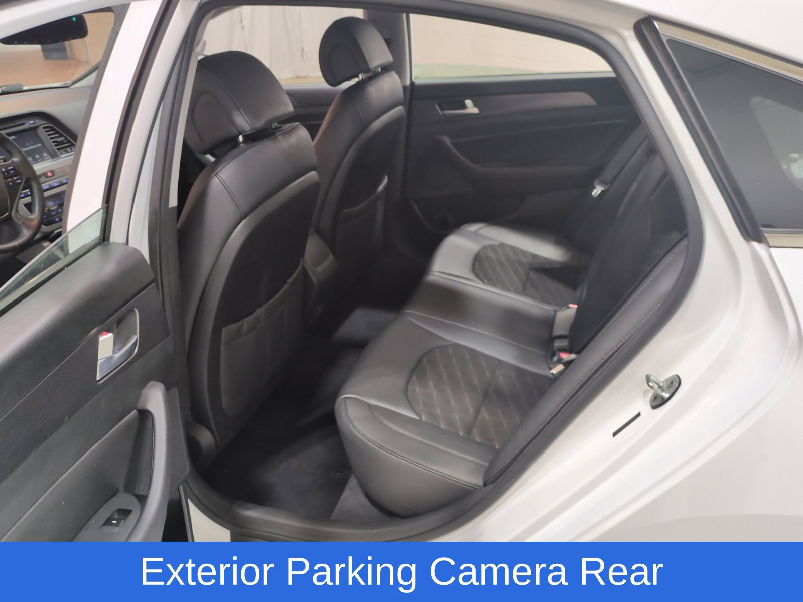 Used 2015 Hyundai Sonata Sport w/ Option Group 04 FWD image 13