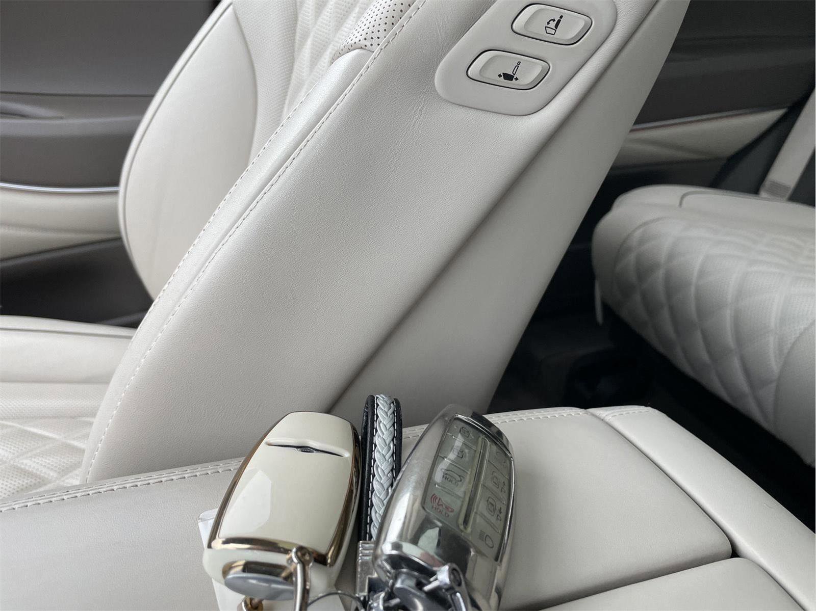 Used 2023 Genesis GV80 3.5T w/ Prestige Package image 35