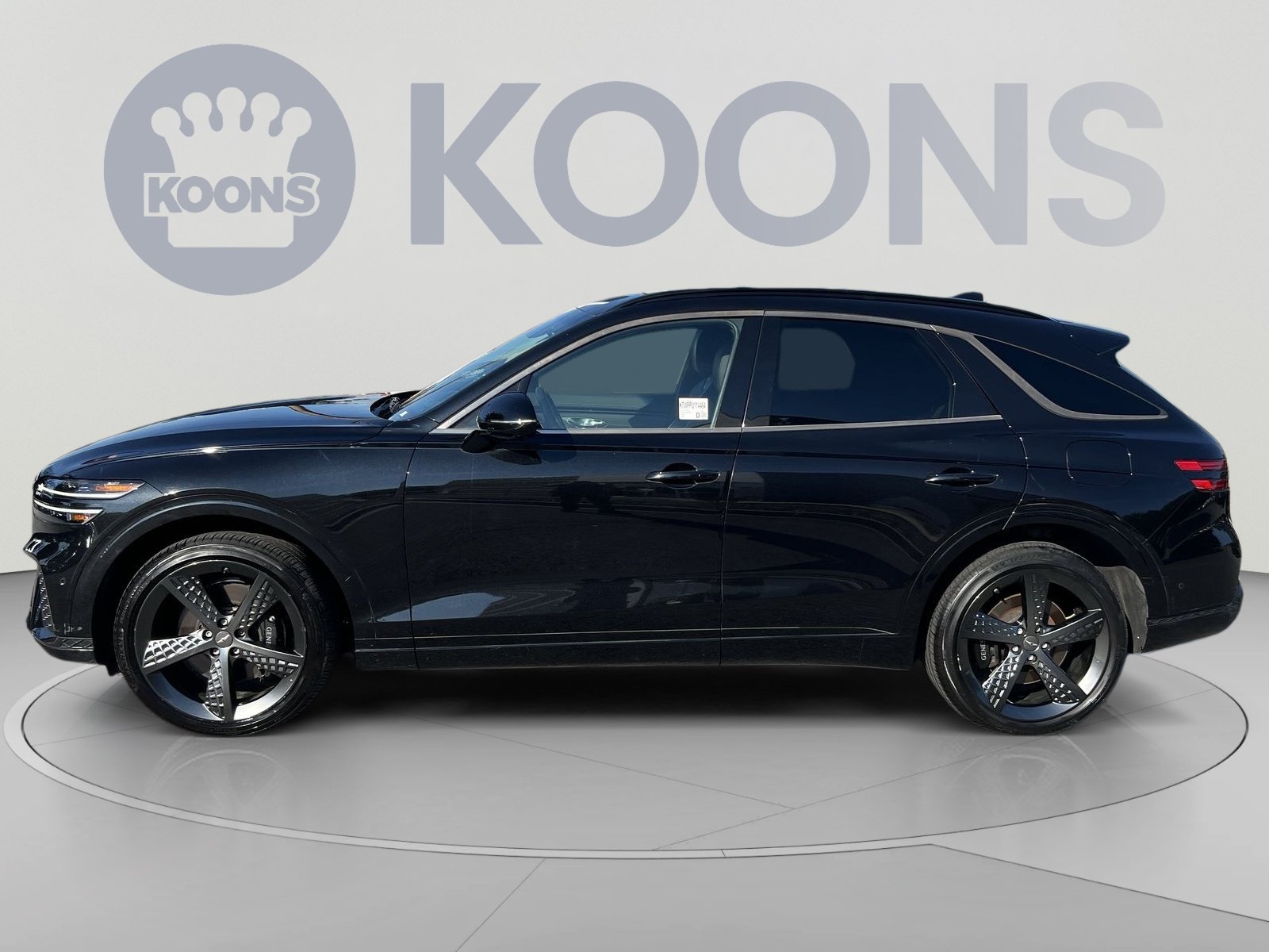 Used 2023 Genesis GV70 3.5T Sport w/ Sport Prestige Package AWD/4WD image 2