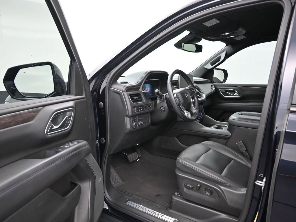 Used 2023 Chevrolet Tahoe Z71 w/ Luxury Package image 10