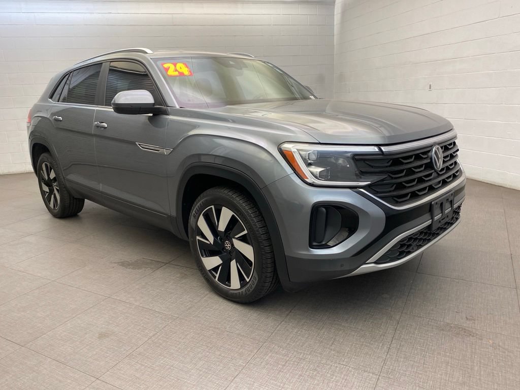 Used 2024 Volkswagen Atlas Cross Sport SE AWD/4WD image 6