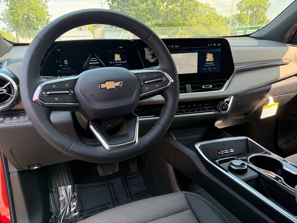New 2027 Chevrolet Equinox LT w/ Convenience Package II AWD/4WD image 17