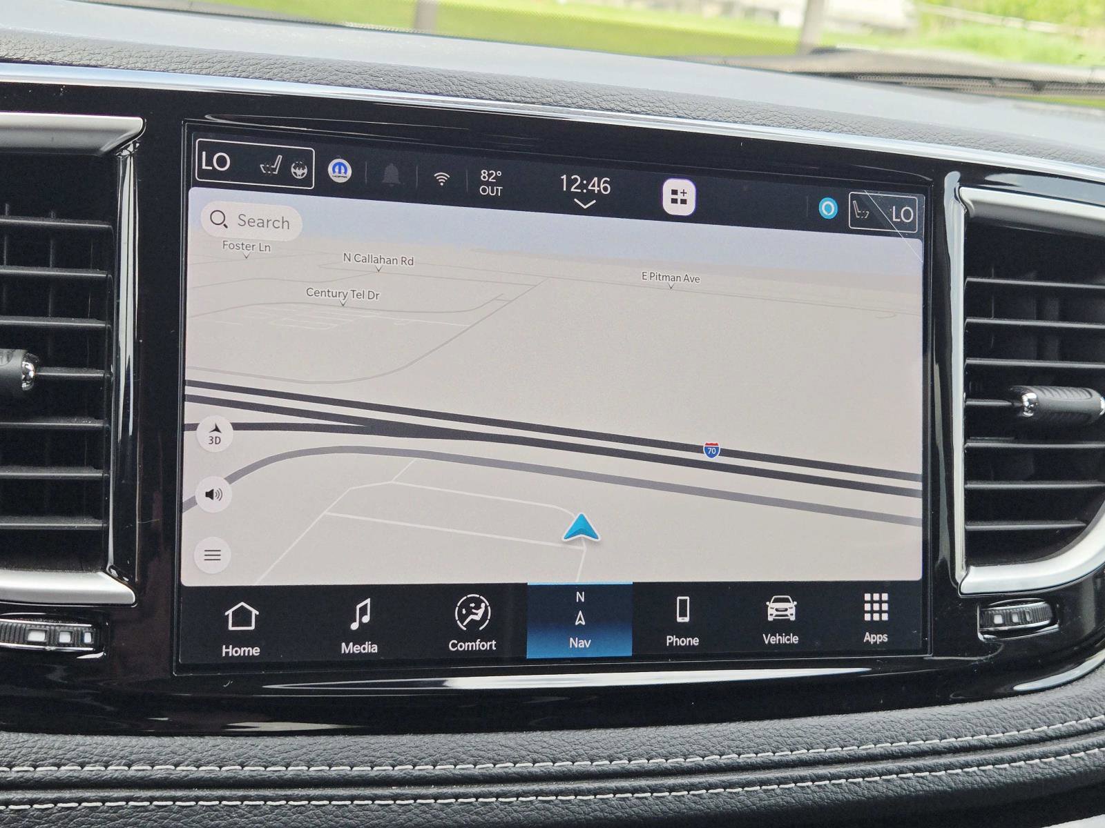 Used 2024 Chrysler Pacifica Limited image 31