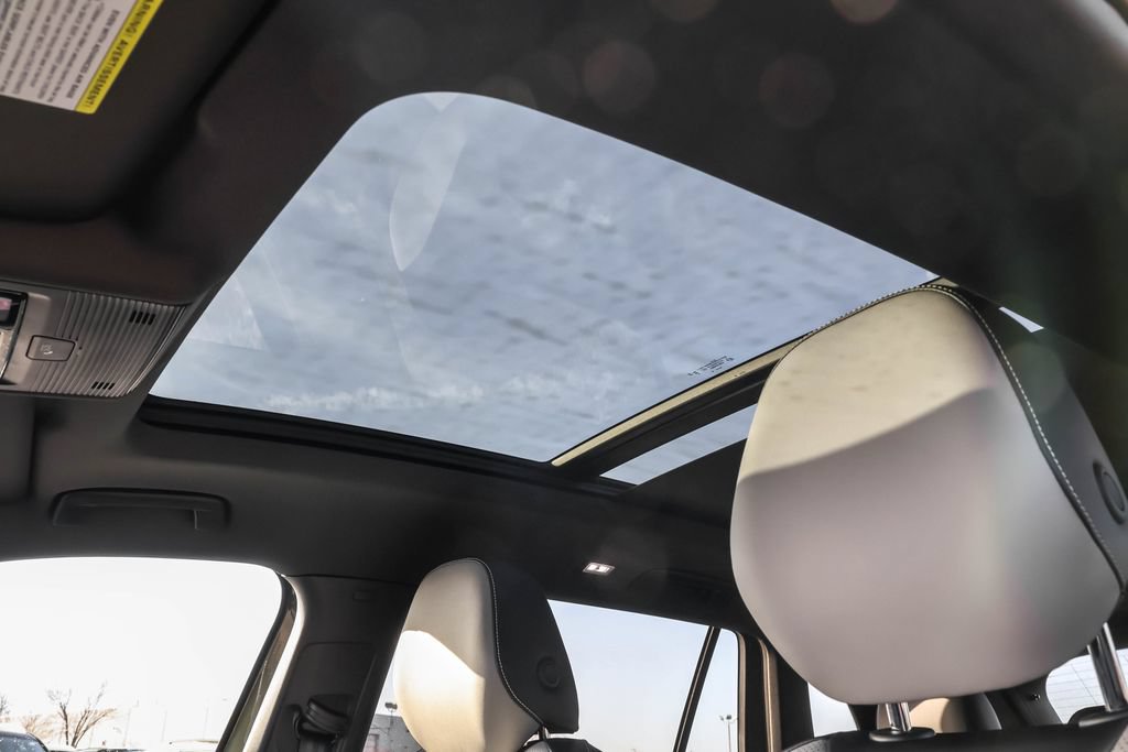 New 2026 Volkswagen Tiguan SE R-Line AWD/4WD image 9