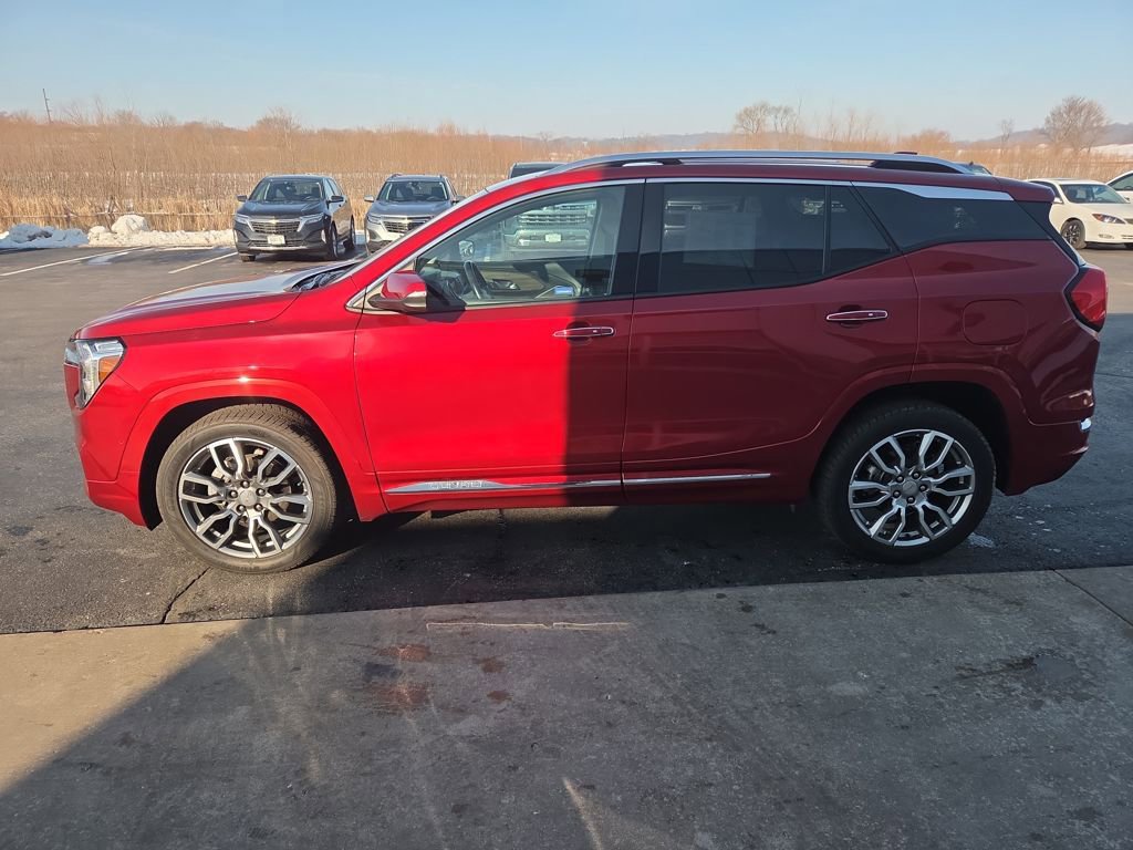 Certified 2022 GMC Terrain Denali w/ Denali Premium Package image 4