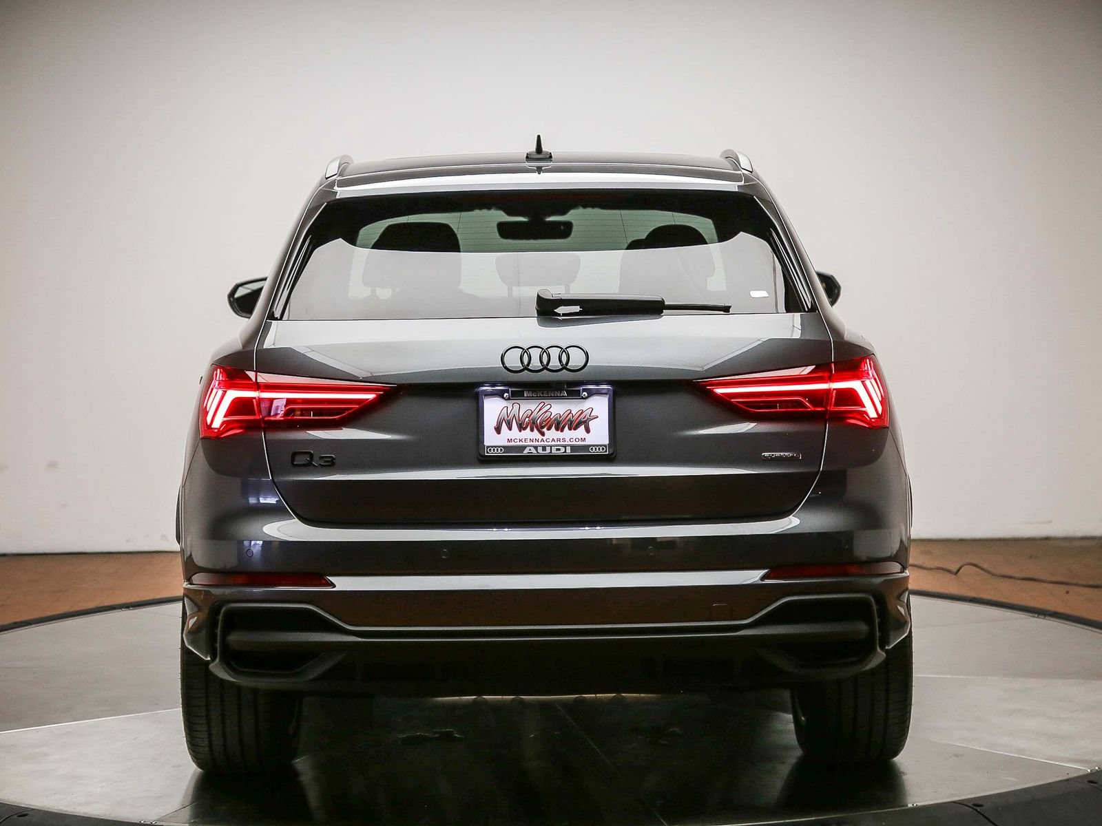 Certified 2025 Audi Q3 2.0T Premium Plus w/ Premium Plus Package AWD/4WD image 6