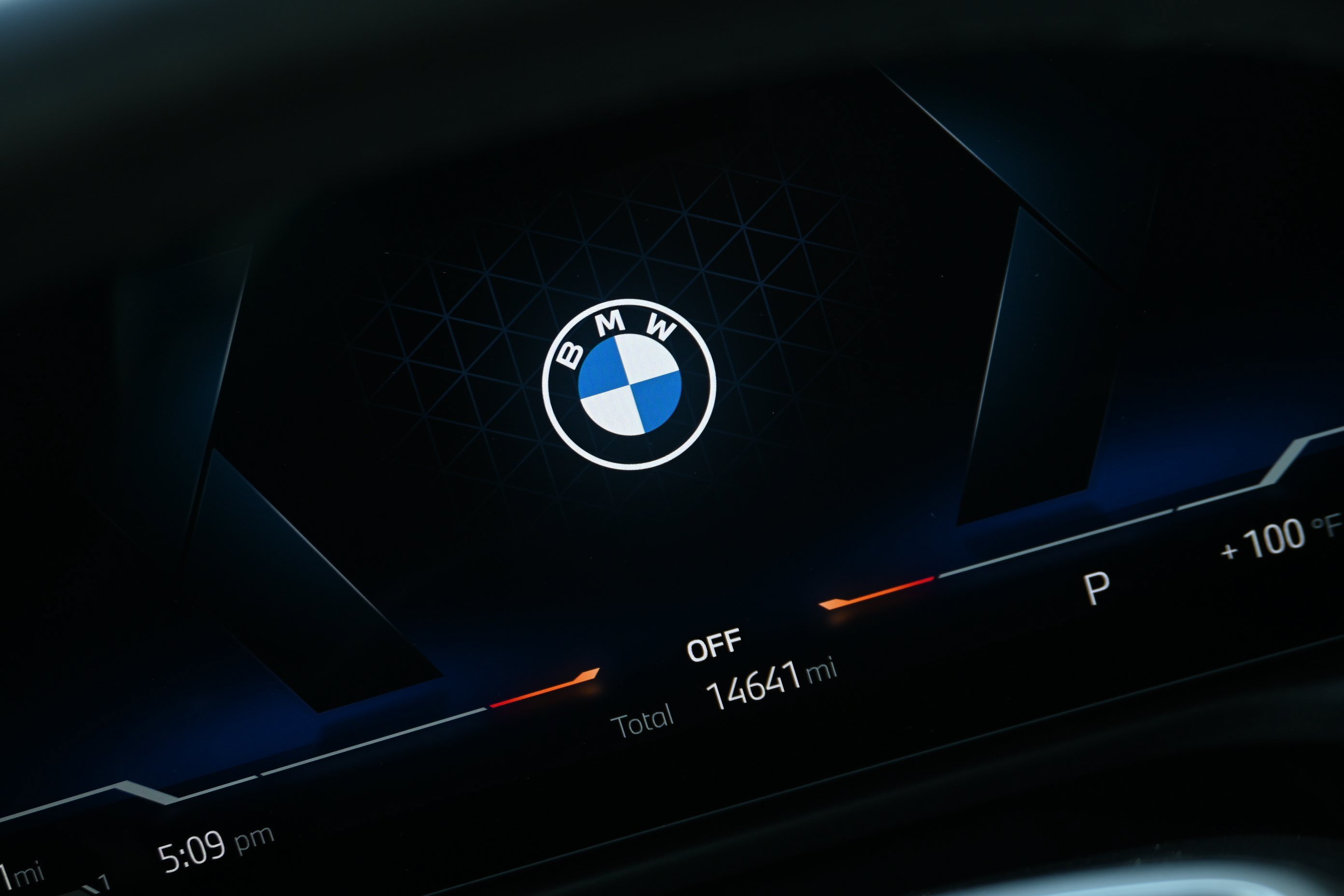 Certified 2025 BMW 330i Sedan RWD image 37